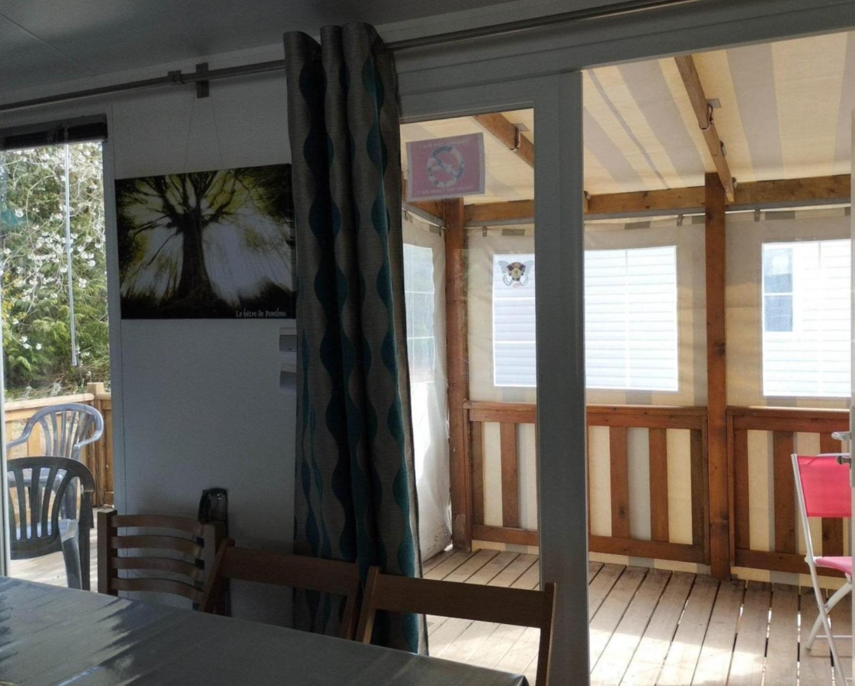 Camping Le Val Aux Fees - Broceliande Concoret Exterior foto